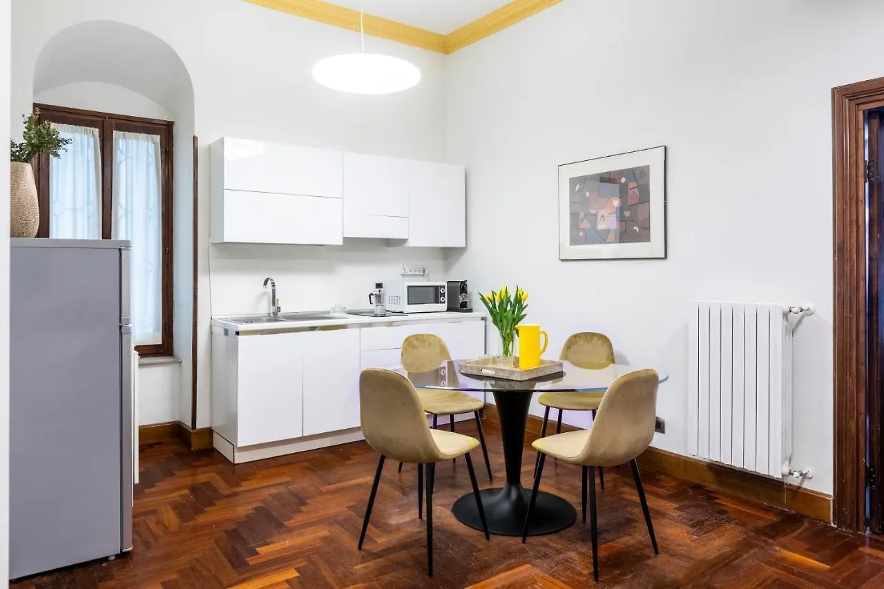Appartamento Deza Casa Vacanze Nazionale Joy Roma